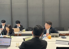 การประชุมคณะอนุกรรมาธิการศึกษาแนวทางการพัฒนาเศรษฐกิจผ่านอุตสาหกรรมสีเขียว
